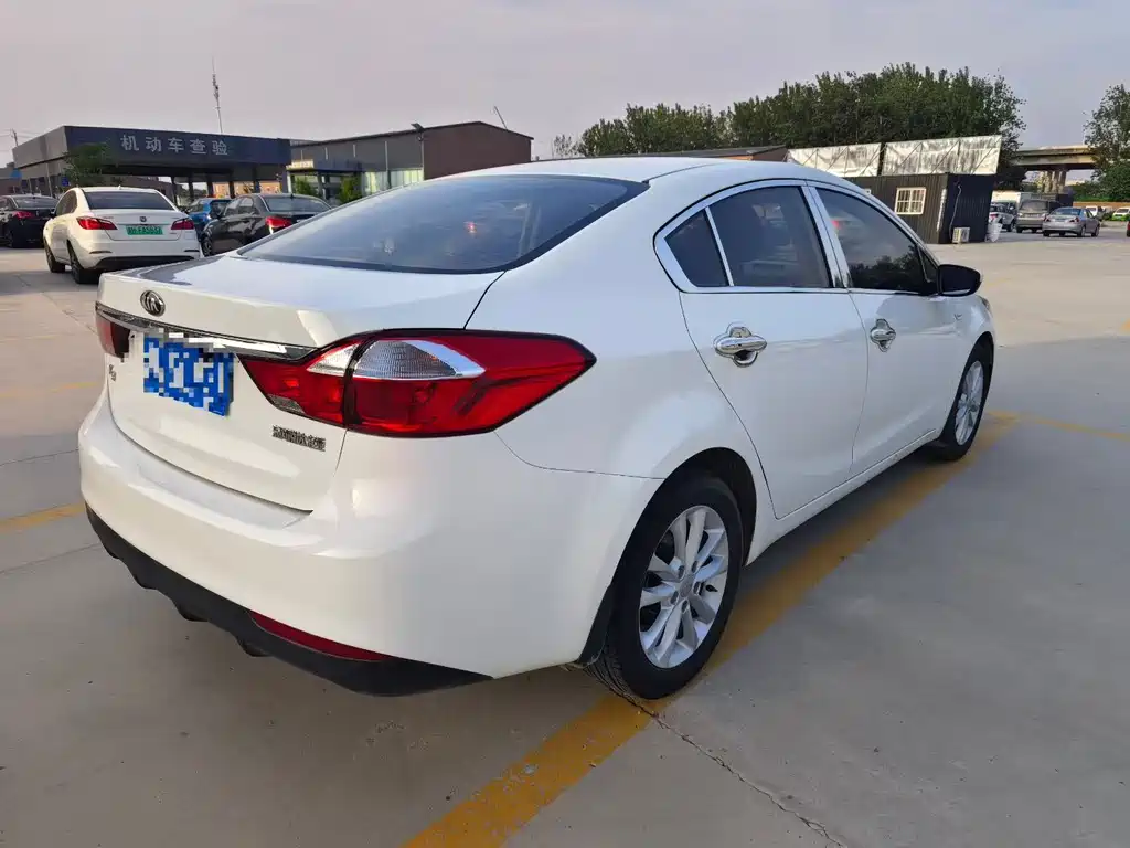 Kia K3 1.6 L Auto GLS