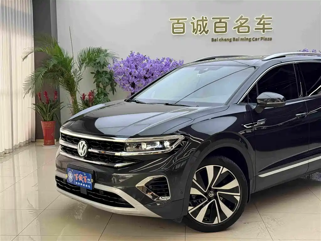 Talagon 380 TSI 4 WD Luxury Premium Realm Pro Public Enjoyment 6-seat