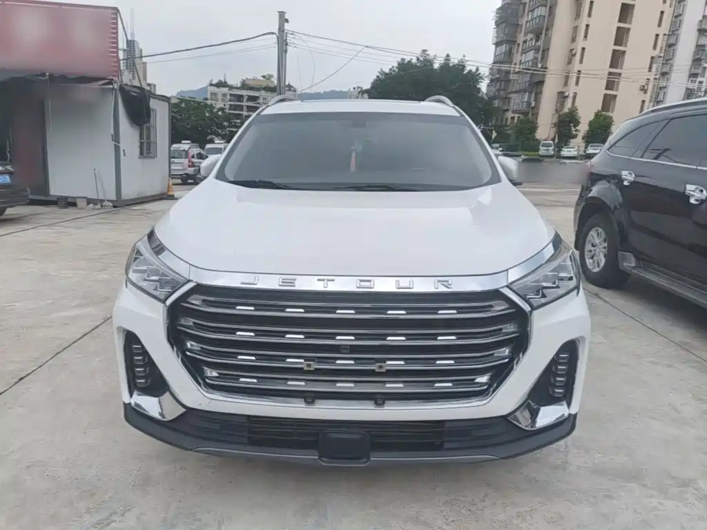 Jetour X90 PLUS 1.6 TD DCT Villa 7-seat