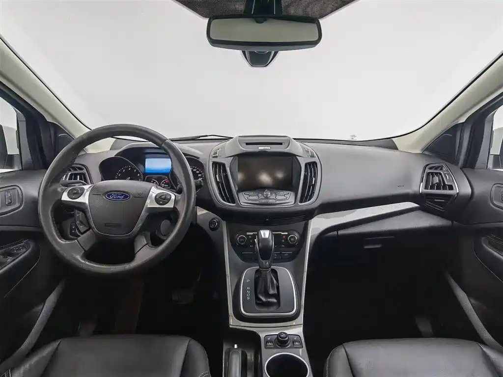 Kuga 1.5 L GTDi 4 WD Elite