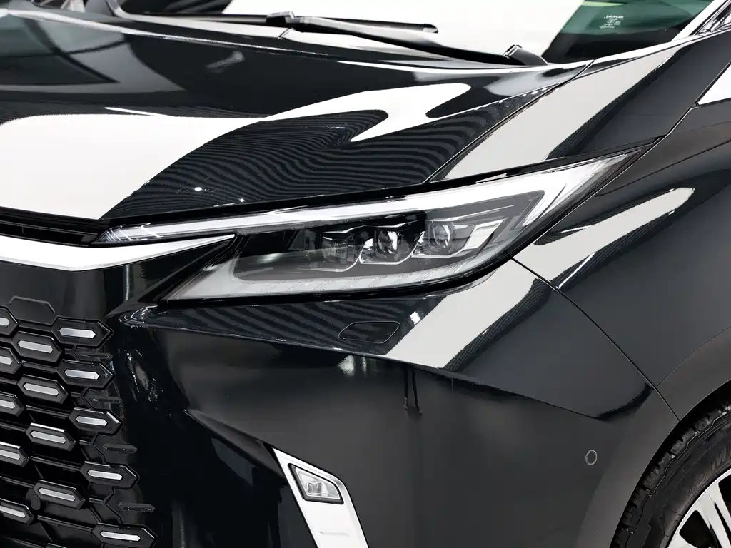 Lexus LM 350 h 7-seat Elegant