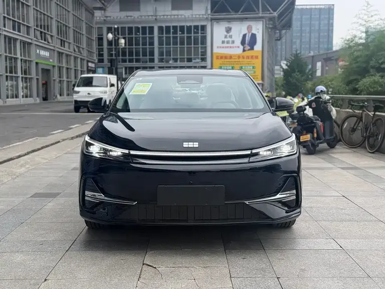 Geely Galaxy A7 银河A7 EM 2025款 EM-i 150 km 星舰版