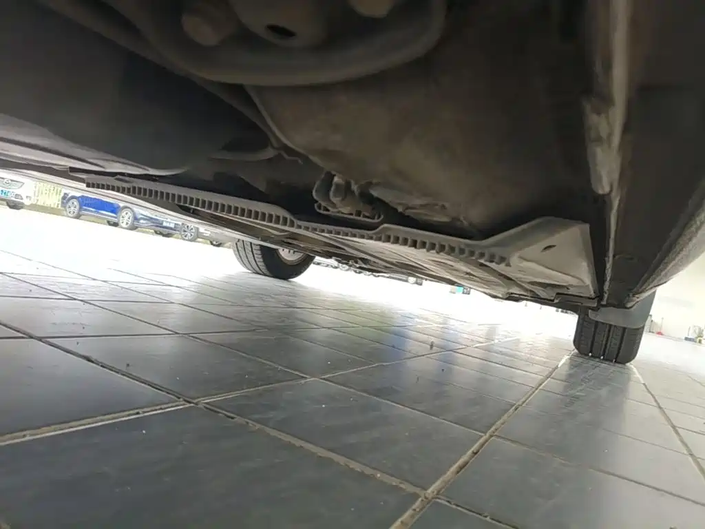 Octavia 1.6 L Auto Yijie