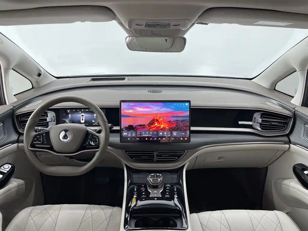 Denza D9 DM-i 970 4 WD Flagship