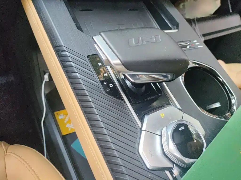 Changan UNI-K 2.0 T 4 WD Joy
