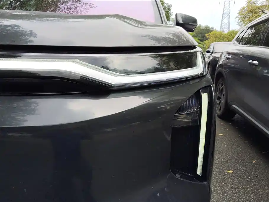 Trumpchi Xiangwang S7 180 km Ultra 4 WD Lidar