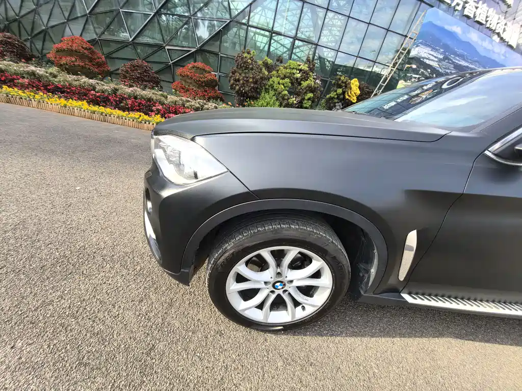 BMW X6 xDrive35 i Luxury