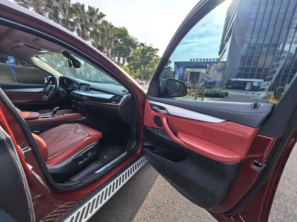 BMW X6 xDrive35 i Luxury