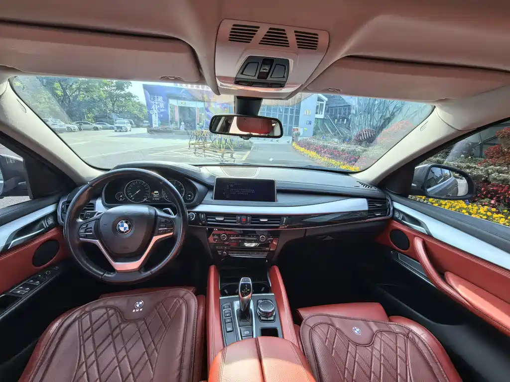BMW X6 xDrive35 i Luxury