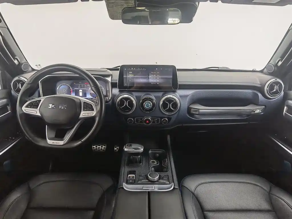 BAIC BJ40 2.0 T Auto 4 WD City Hunter Swordsman