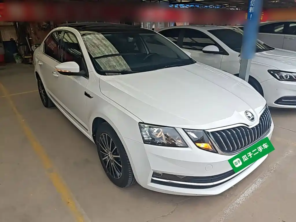 Octavia 1.5 L Auto Smart Travel Luxury CN-VI