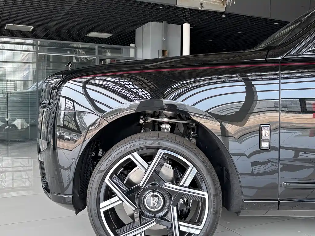 Cullinan Black Badge