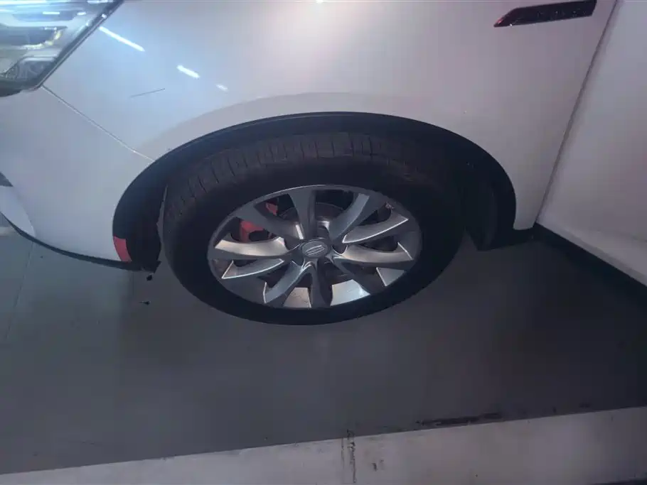 Emgrand GS Sport 1.4 T Auto Leading Style