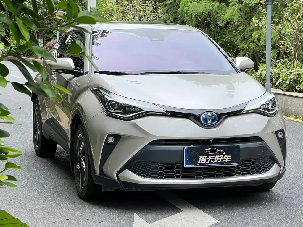 Toyota C-HR 丰田C-HR 2021款 双擎 2.0 L E-CVT尊贵版