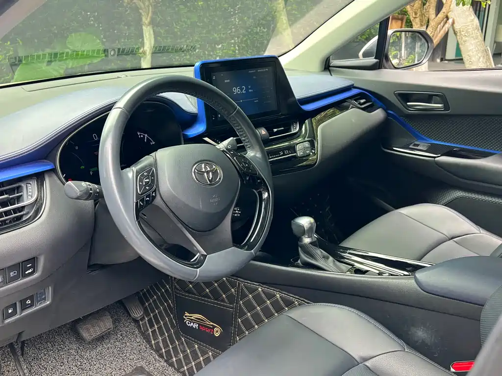 Toyota C-HR 丰田C-HR 2021款 双擎 2.0 L E-CVT尊贵版
