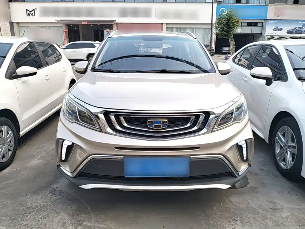 Vision X3 1.5 L Auto Distinguished