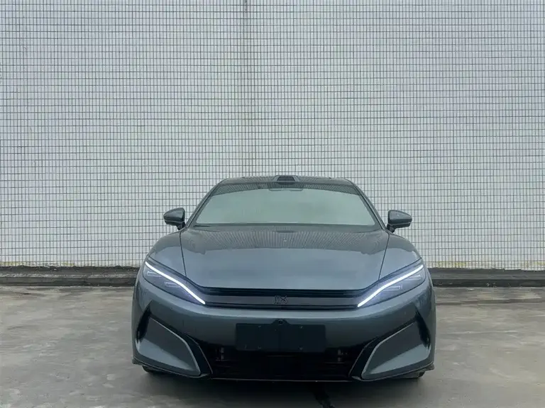 BYD Han L 汉L 2025款 DM-i 200 KM激光雷达尊享型