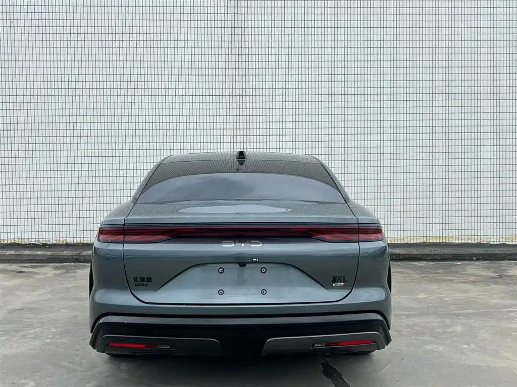 Han L 汉L 2025款 DM-i 200 KM激光雷达尊享型