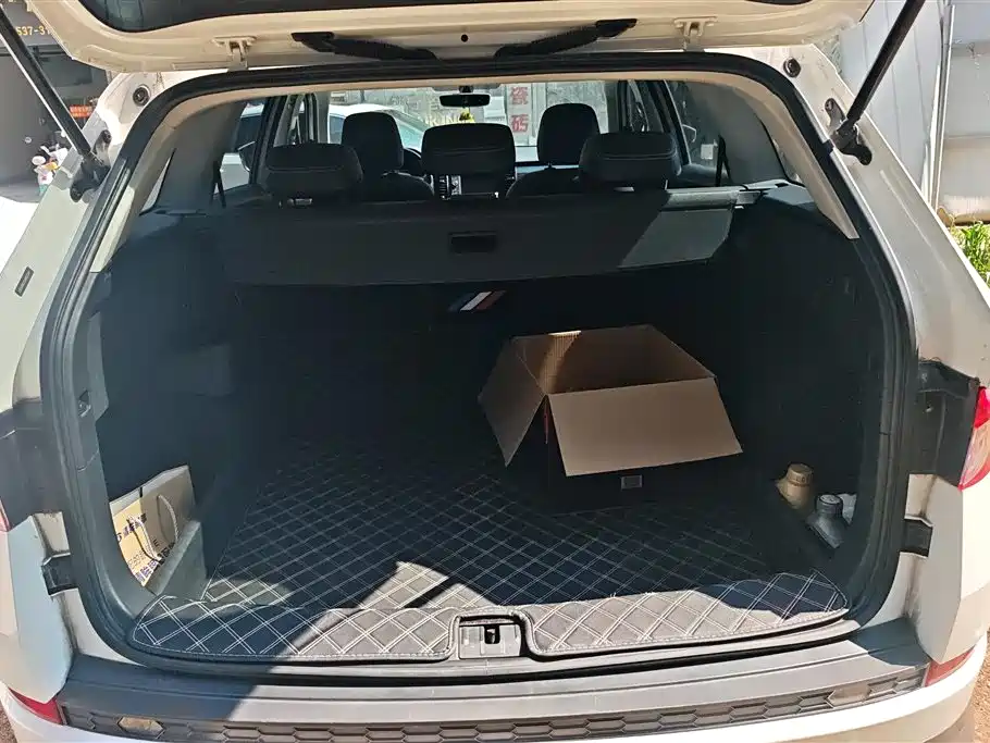 Kodiaq 柯迪亚克 2018款 改款 TSI330 5座两驱豪华版