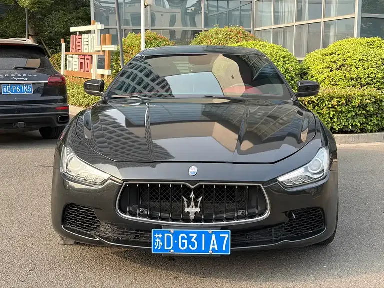 Maserati Ghibli 3.0 T Standard