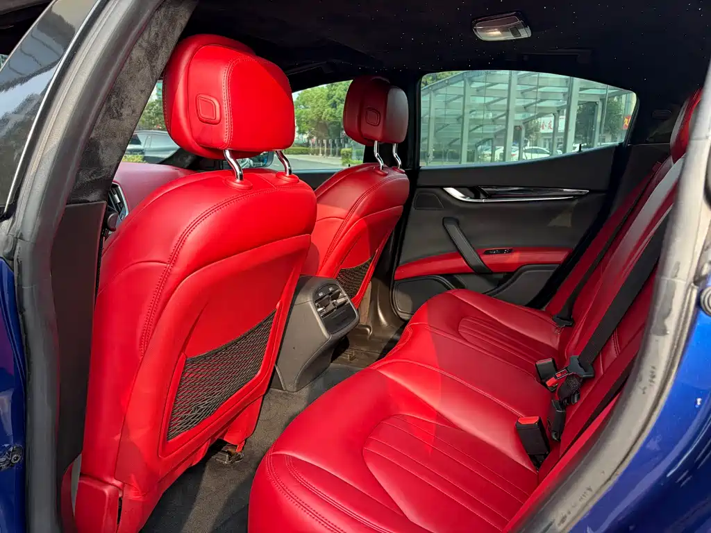 Ghibli 3.0 T Standard