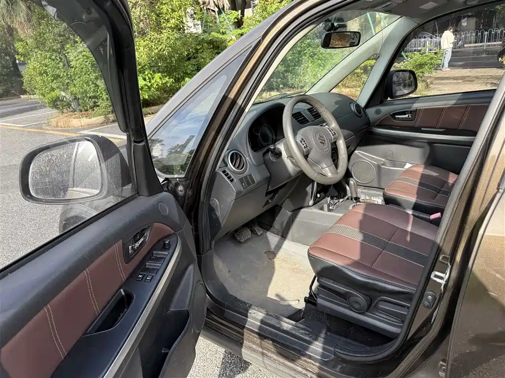 SX4 Hatchback 1.6 L Auto Sport
