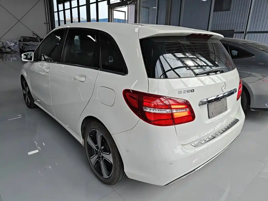 Mercedes-Benz B-Class B 200 Fashion