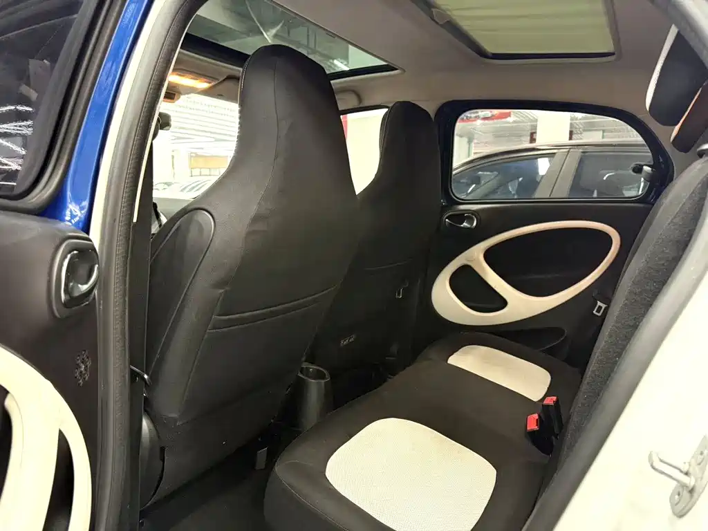 smart forfour 1.0 L 52 kW Passion
