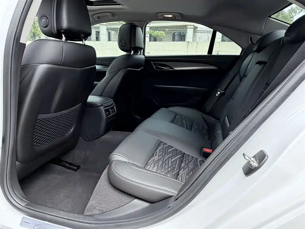 Cadillac ATS-L 28 T Tech