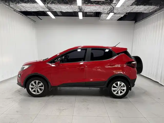 Yuan 1.5 L Auto Cool Dazzle Fashion