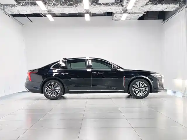 Hongqi H5 2.0 T Auto Connected Flagship