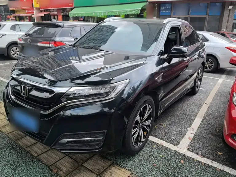 Honda UR-V 240 TURBO 2 WD Luxury CN-V