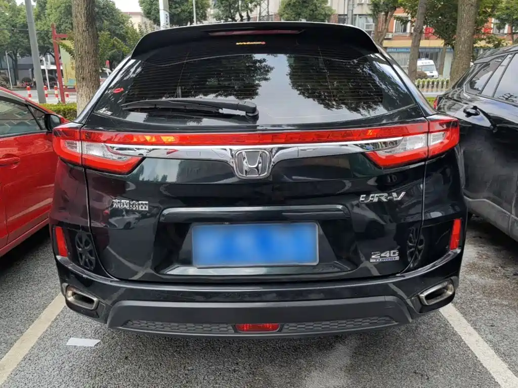 Honda UR-V 240 TURBO 2 WD Luxury CN-V