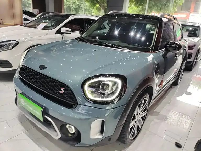 MINI COUNTRYMAN Facelift 2.0 T COOPER S ALL4 Connoisseur