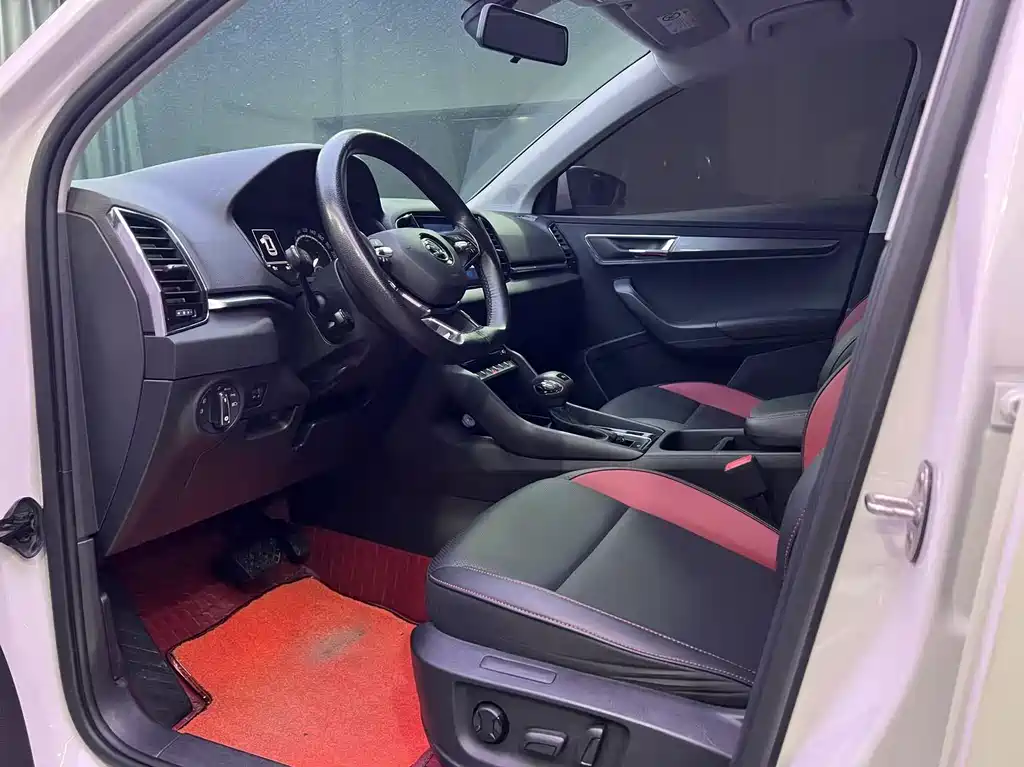 Karoq 柯珞克 2022款 TSI280 尊贵版
