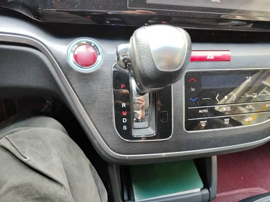 Elysion 2.4 L Style