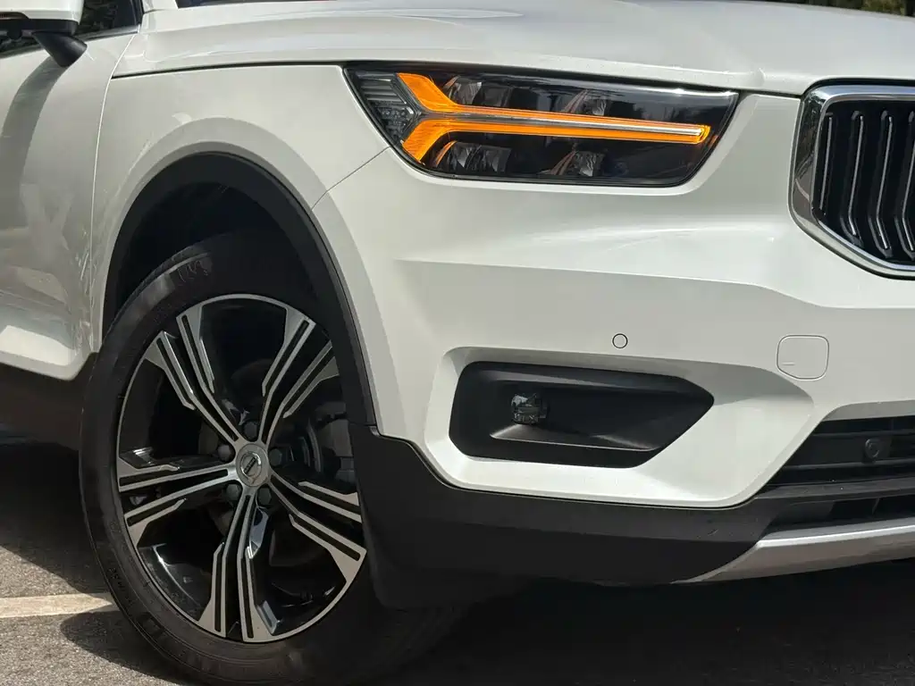 Volvo XC40 沃尔沃XC40 2022款 T4 四驱智远运动版