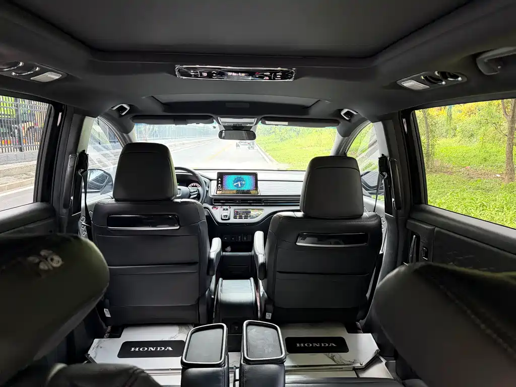 Elysion 2.0 L e:HEV Luxury