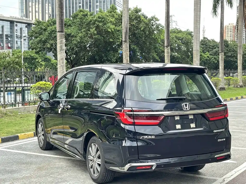Odyssey 2.0 L e:HEV Sharp· Joy