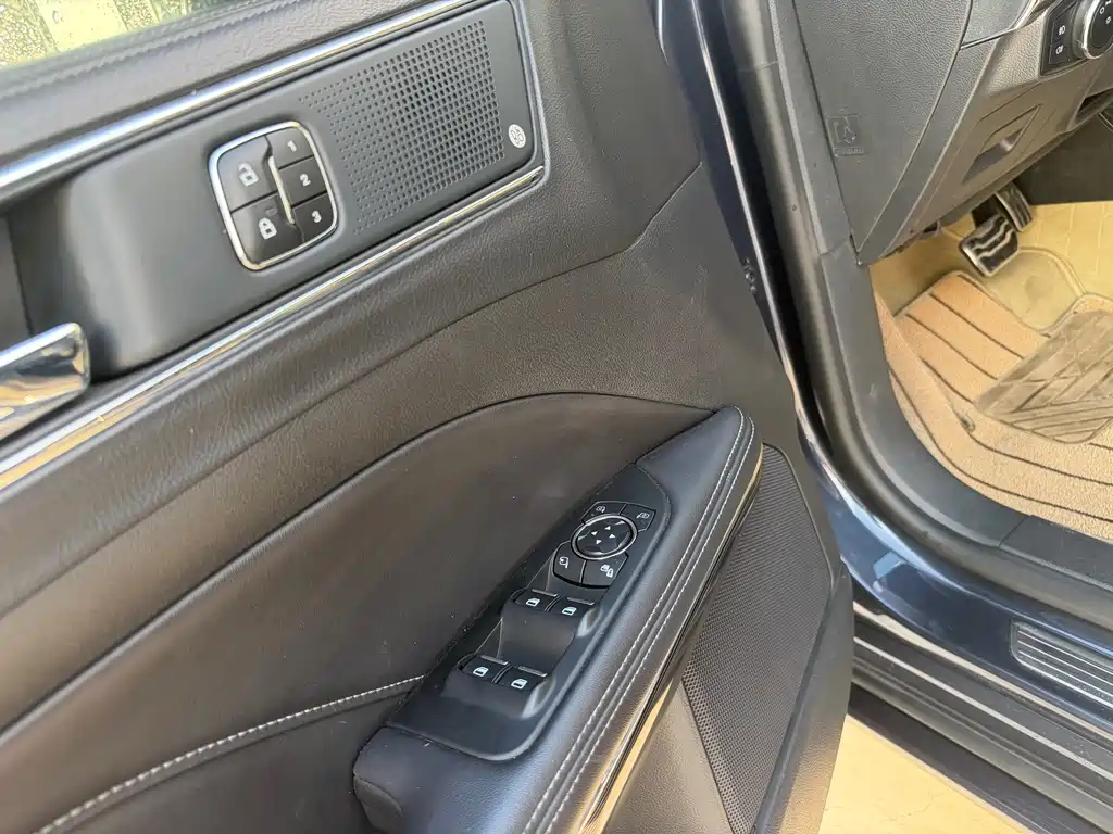 Taurus EcoBoost 245 Premium