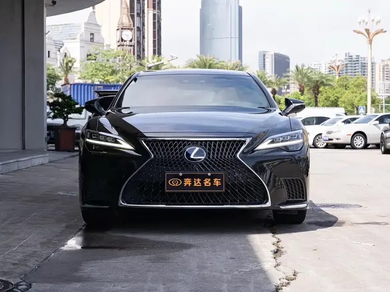 Lexus LS 500 h Executive