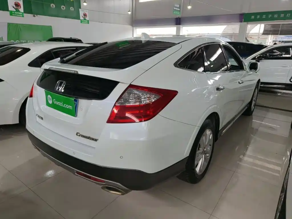 Crosstour 2.4 L Luxury