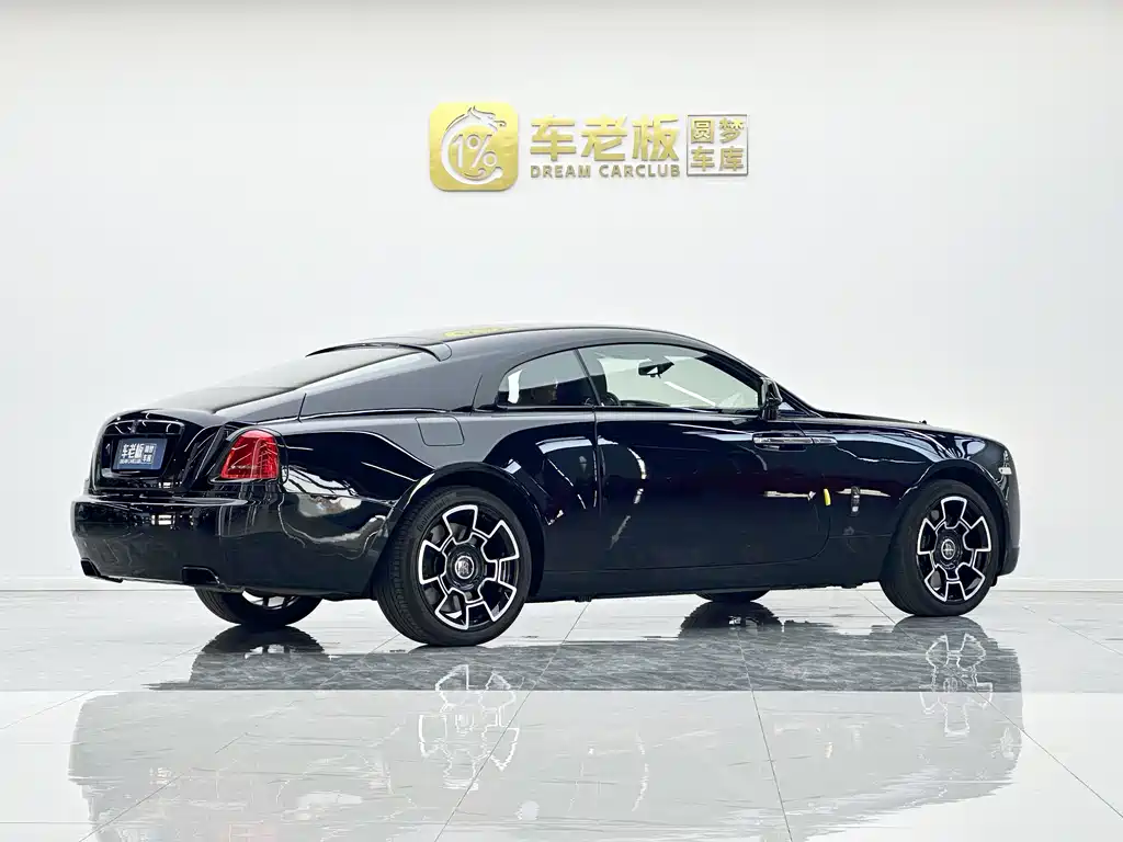 Wraith 6.6 T Black Badge