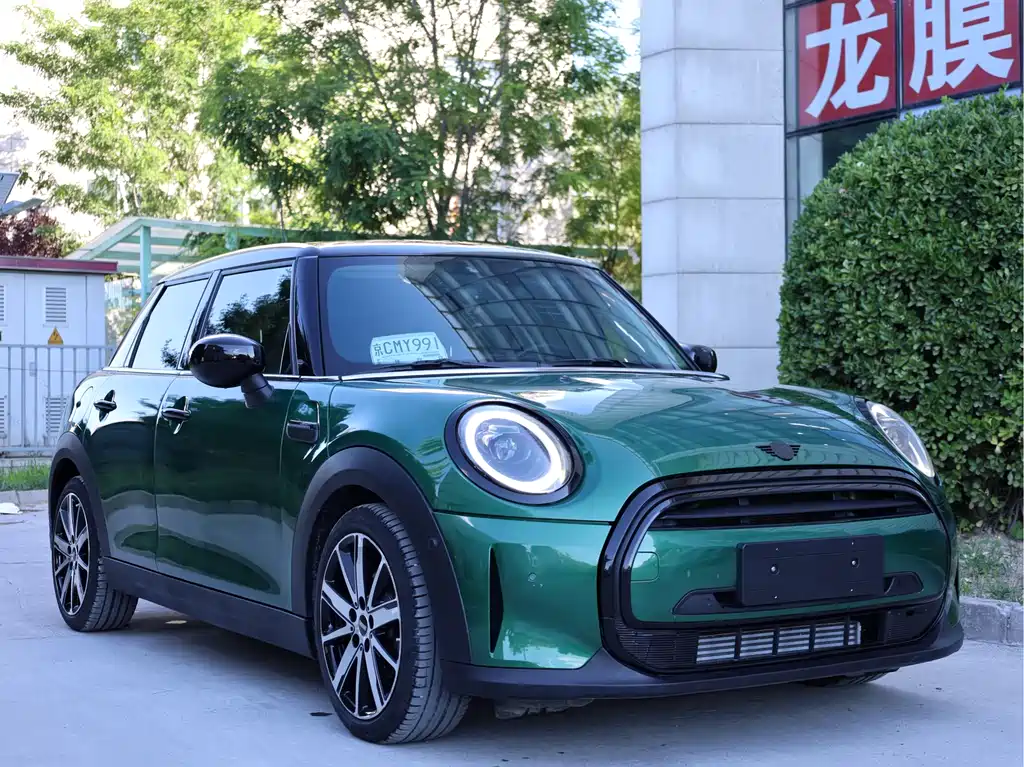 MINI COUNTRYMAN MINI COUNTRYMAN 2022款 改款 1.5 T COOPER 鉴赏家