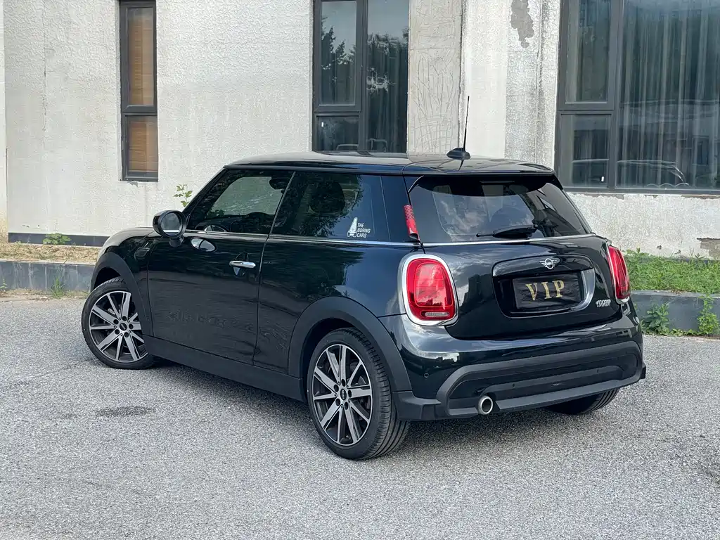 MINI Facelift 1.5 T COOPER Artist