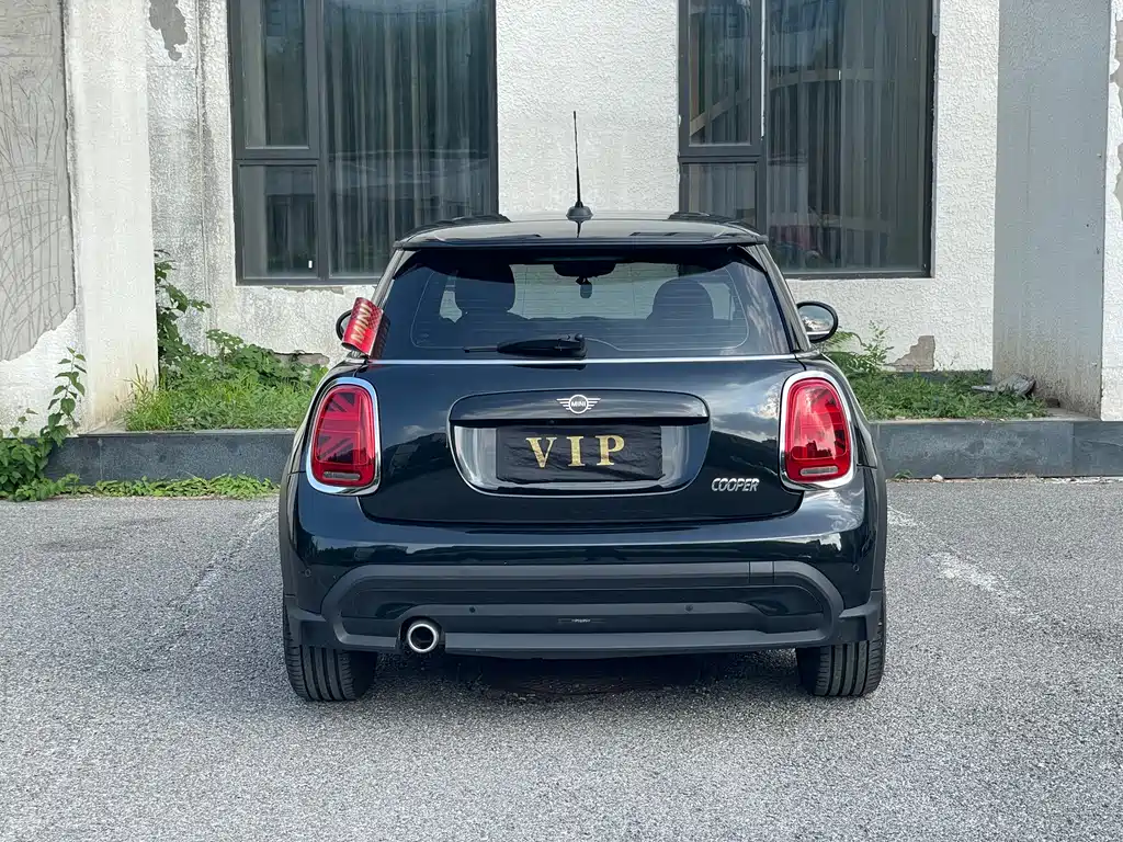 MINI Facelift 1.5 T COOPER Artist