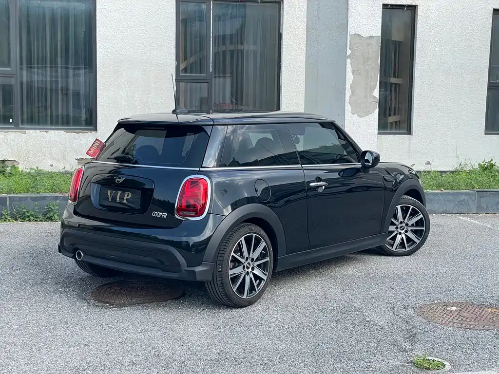 MINI Facelift 1.5 T COOPER Artist