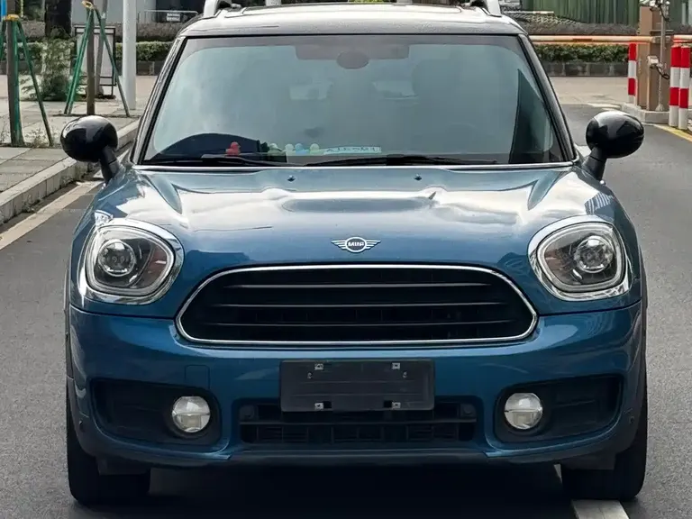 MINI COUNTRYMAN 1.5 T COOPER ALL4 Classic