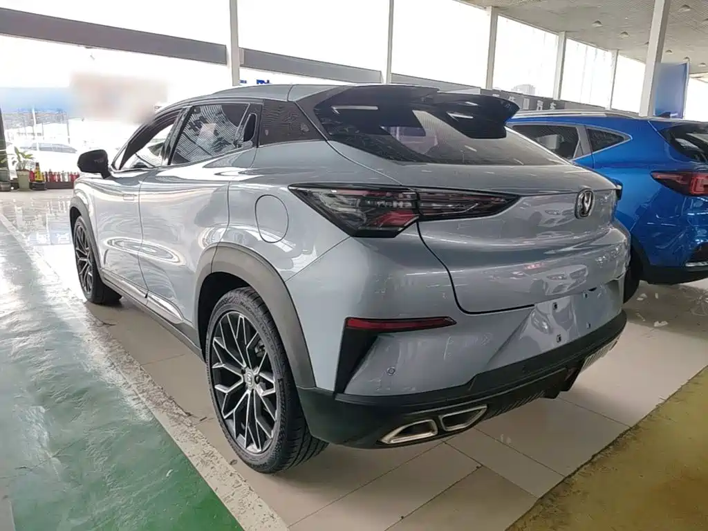 Changan UNI-T 1.5 T Distinguished