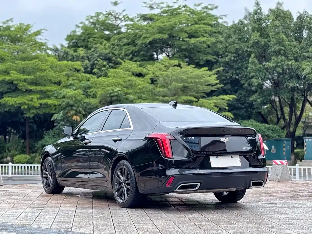 Cadillac CT4 28 T Luxury